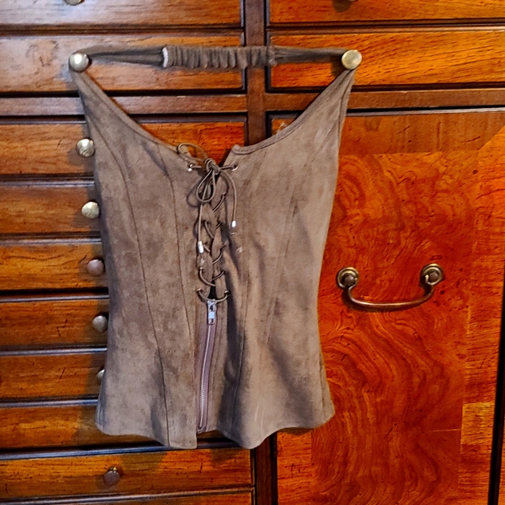 Halter Top.